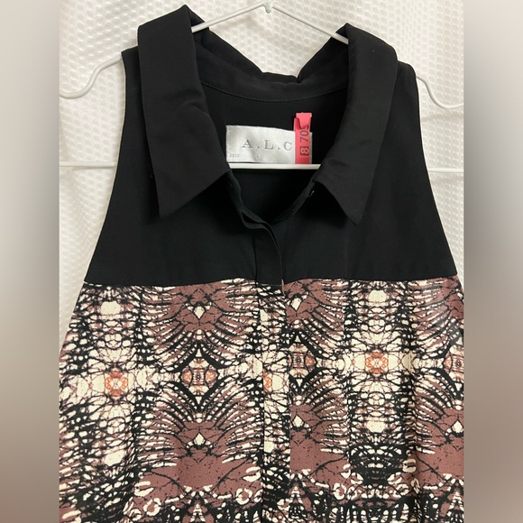 A.L.C. Silk collared blouse sz.M. - Picture 2 of 7